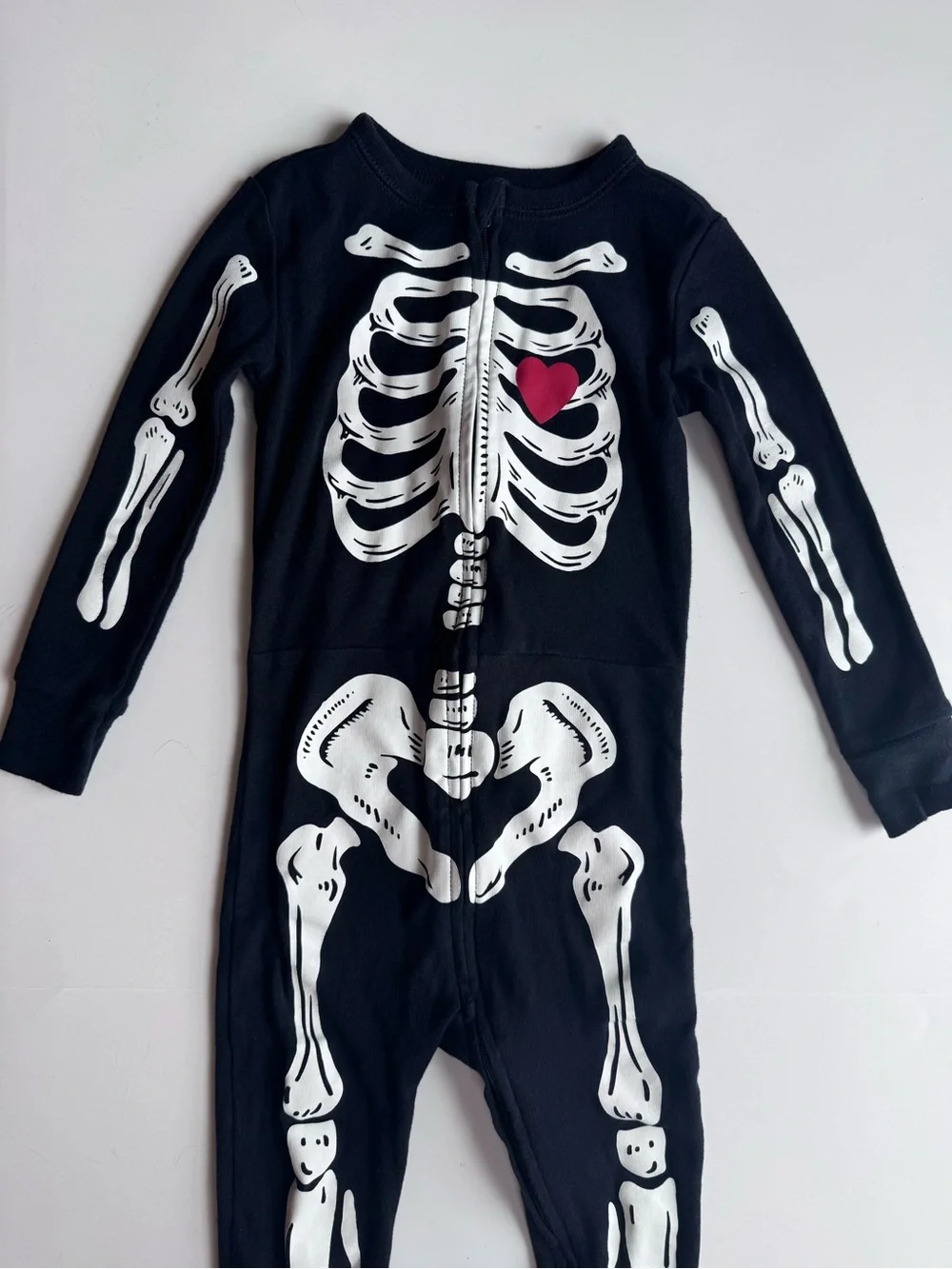 Old Navy Black Halloween Skeleton Footed One-Piece Pajamas Size 3T